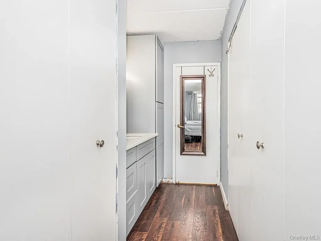 210 Sunset Boulevard Bronx NY 10473
