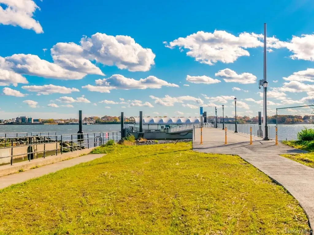 210 Sunset Boulevard Bronx NY 10473