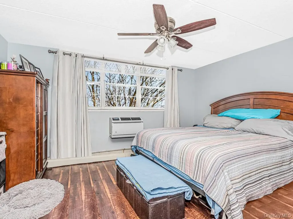 210 Sunset Boulevard Bronx NY 10473