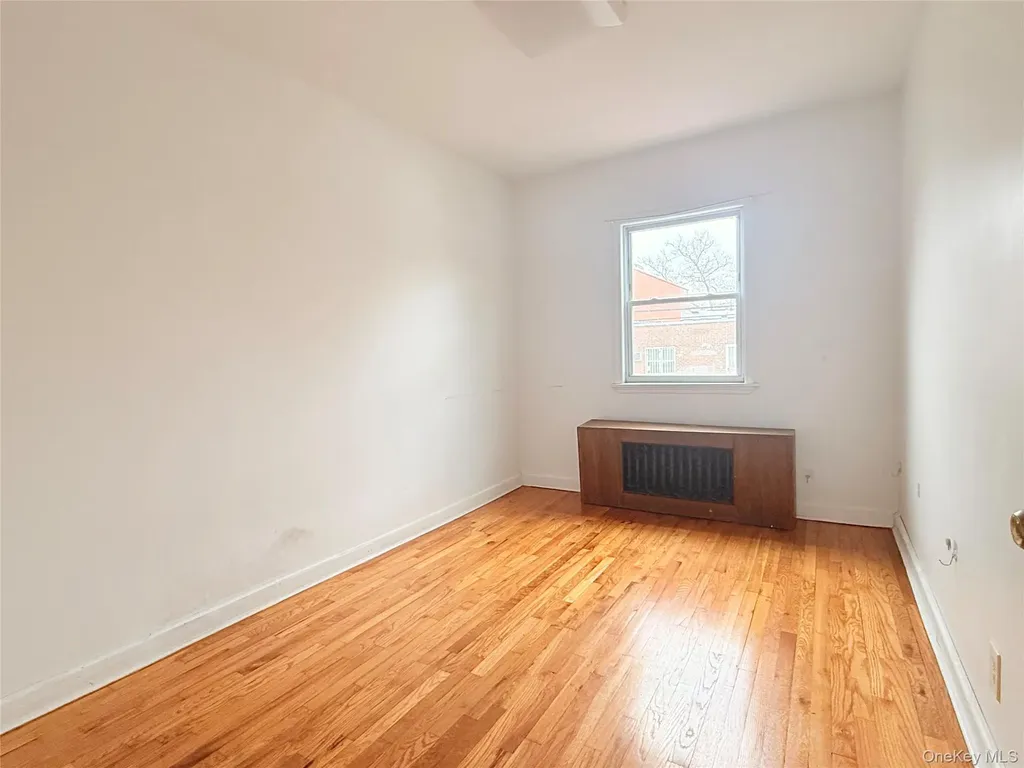 146-18 59th Avenue Flushing NY 11355