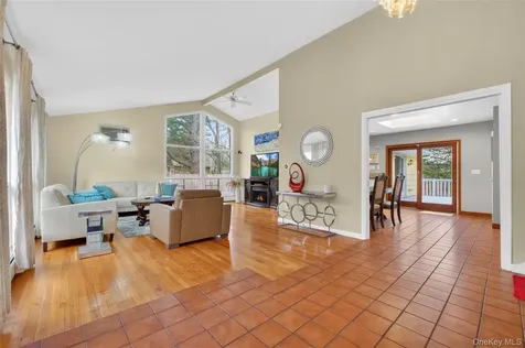 2314 Sultana Drive Yorktown Heights NY 10598