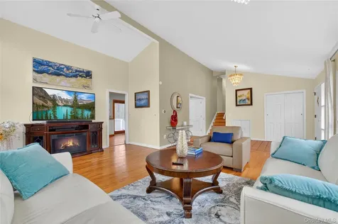 2314 Sultana Drive Yorktown Heights NY 10598