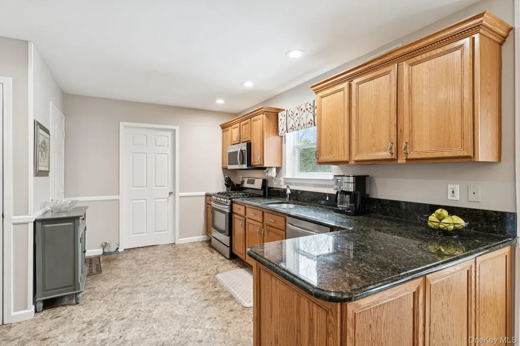 2 Robert Crescent Stony Brook NY 11790