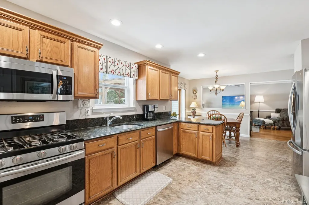 2 Robert Crescent Stony Brook NY 11790
