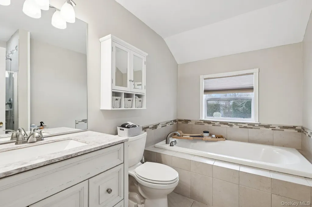 2 Robert Crescent Stony Brook NY 11790