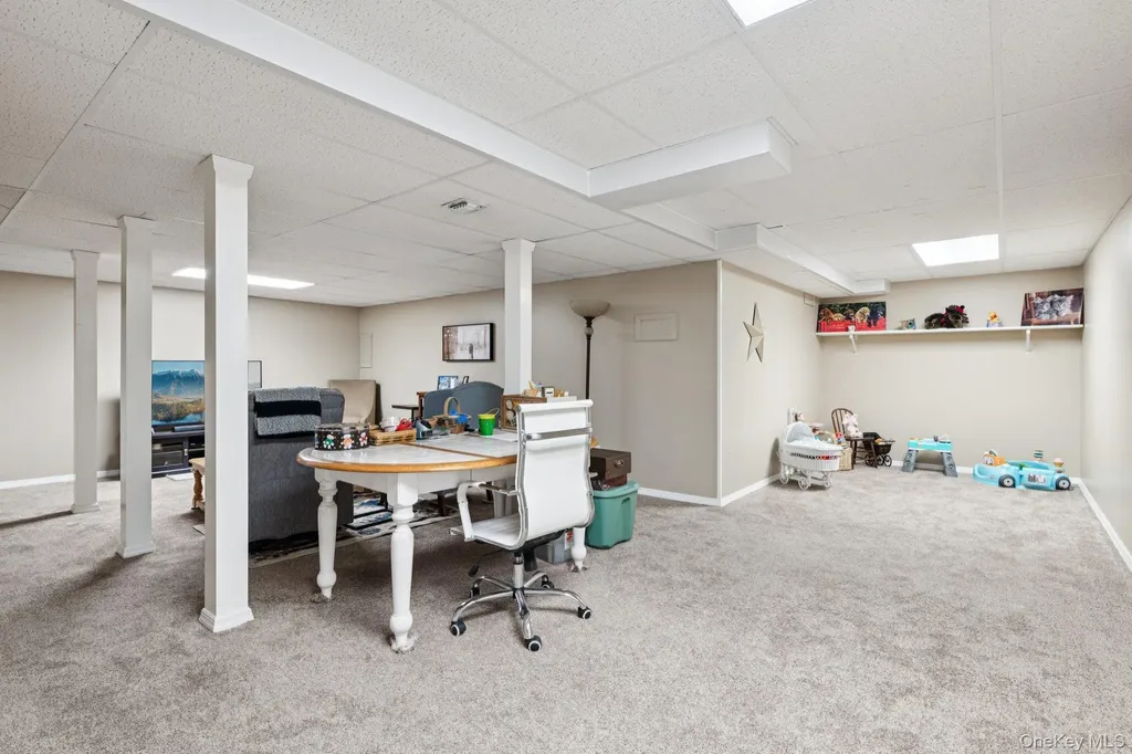 2 Robert Crescent Stony Brook NY 11790