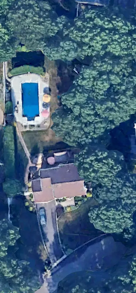 2 Robert Crescent Stony Brook NY 11790