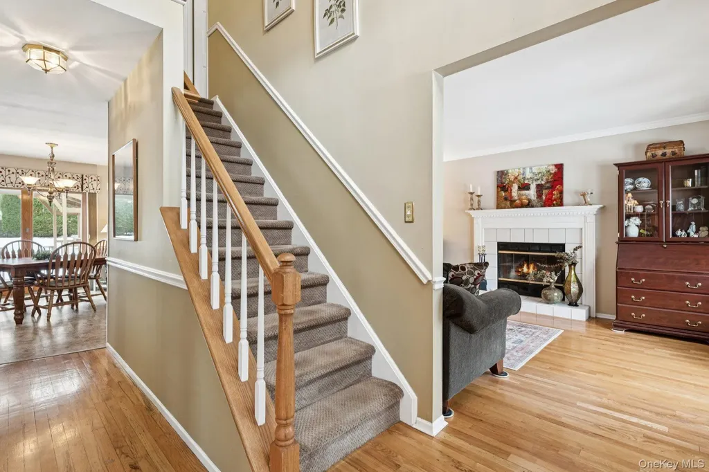 2 Robert Crescent Stony Brook NY 11790