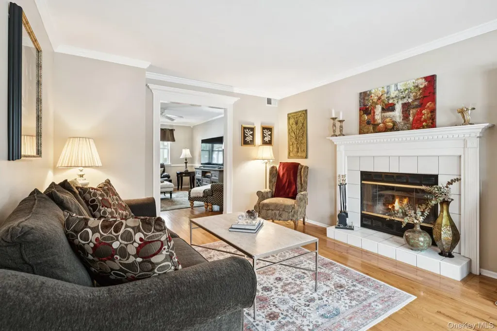 2 Robert Crescent Stony Brook NY 11790