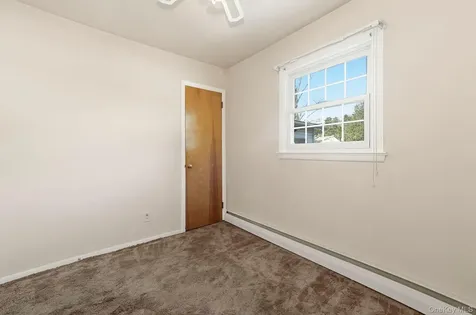 15 Short Hill Drive Poughkeepsie NY 12603