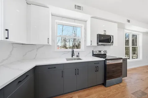 6 Maple Avenue Hurleyville NY 12747