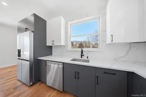 6 Maple Avenue Hurleyville NY 12747