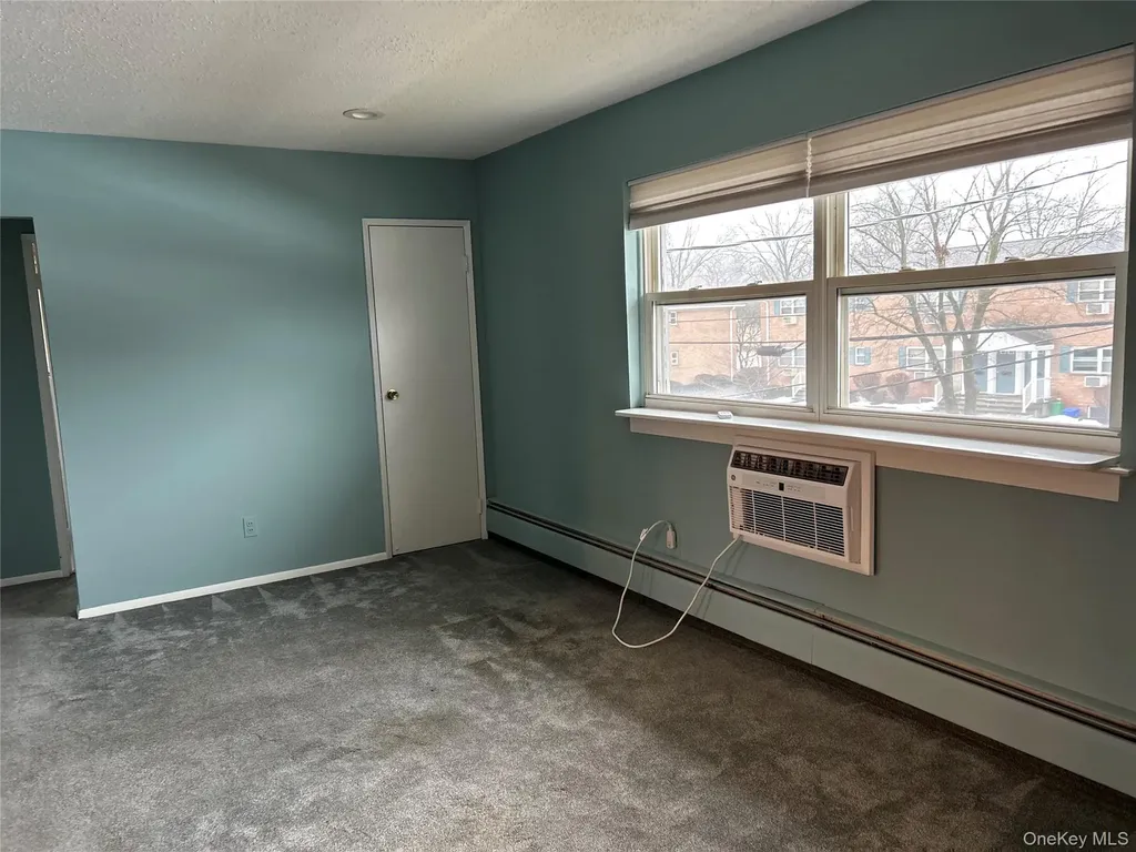 140 Meyer Oval Pearl River NY 10965