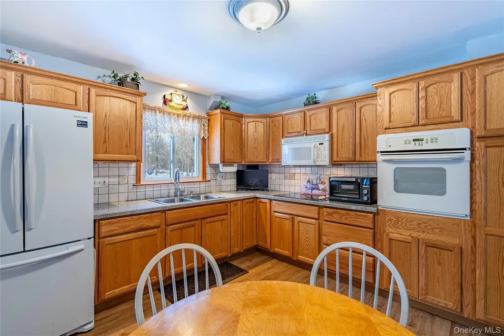 2096 State Route 94 Salisbury Mills NY 12577