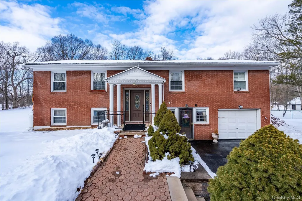 2096 State Route 94 Salisbury Mills NY 12577