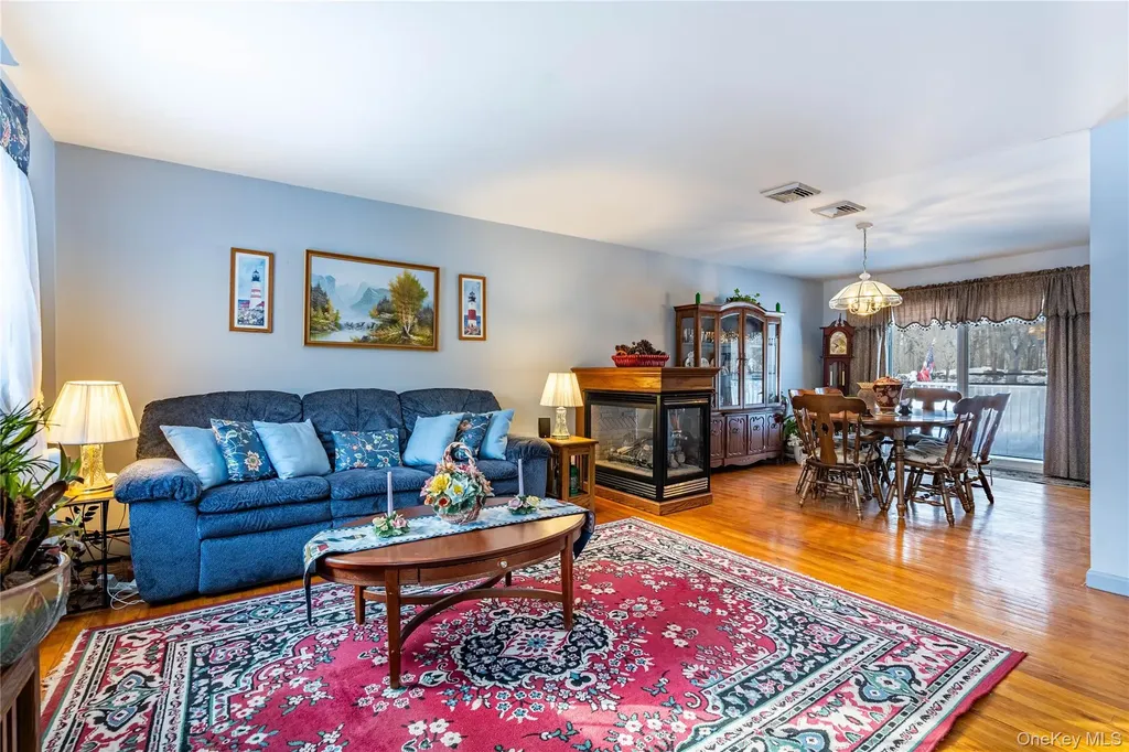 2096 State Route 94 Salisbury Mills NY 12577