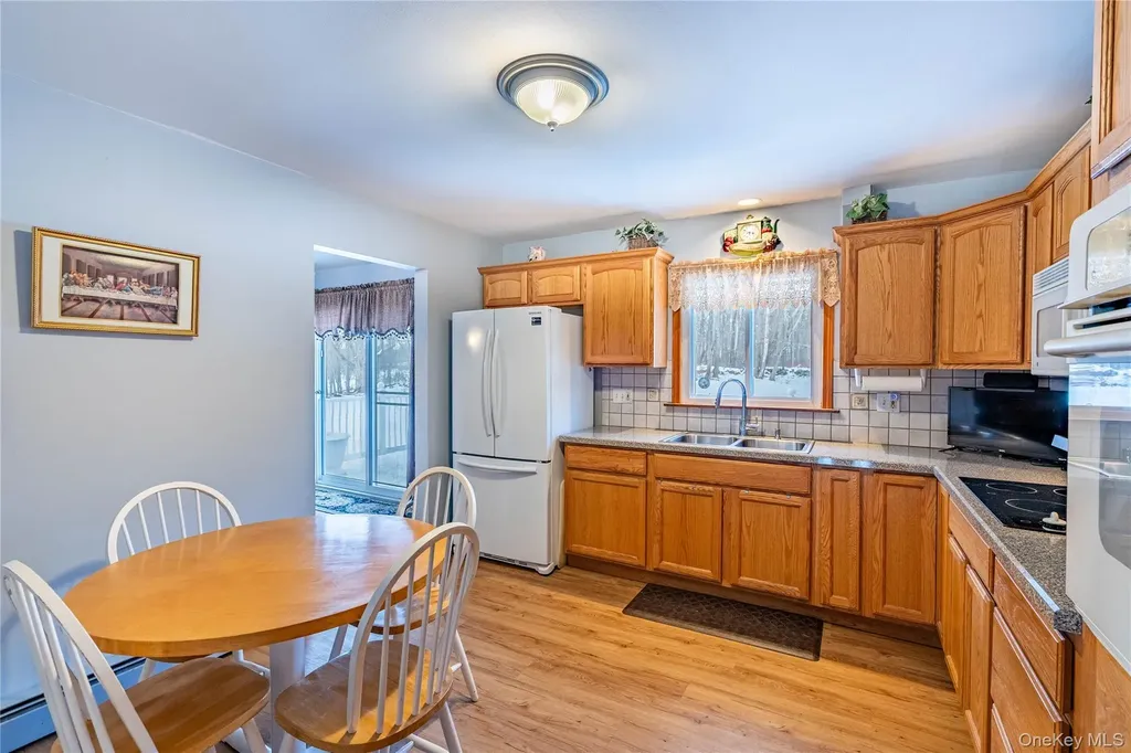 2096 State Route 94 Salisbury Mills NY 12577