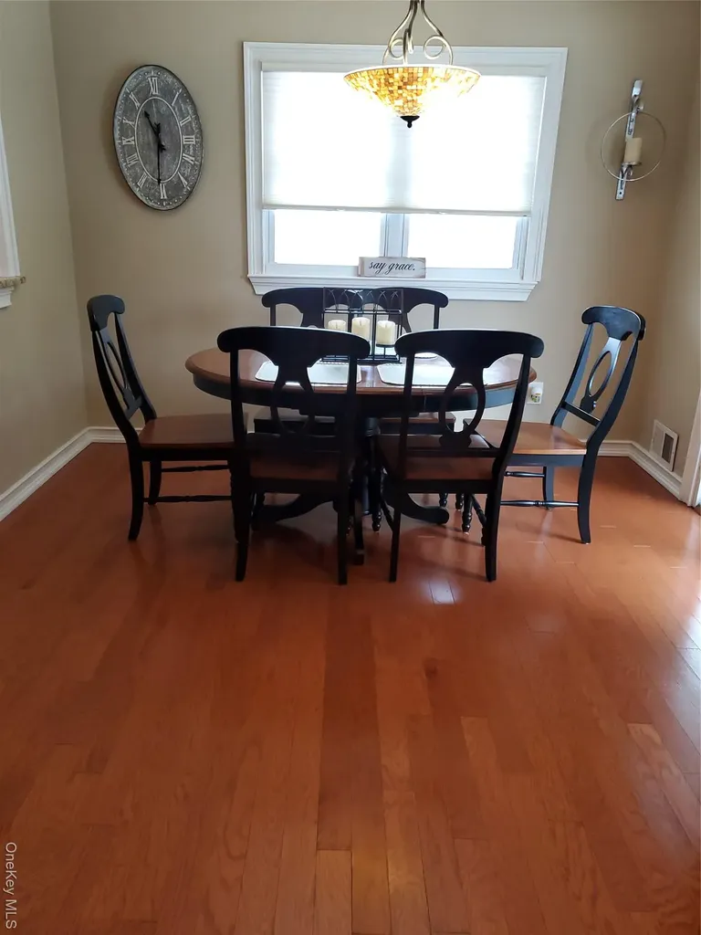 113 Lenore Lane Centereach NY 11720