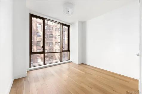 230 E 20th Street New York (manhattan) NY 10003