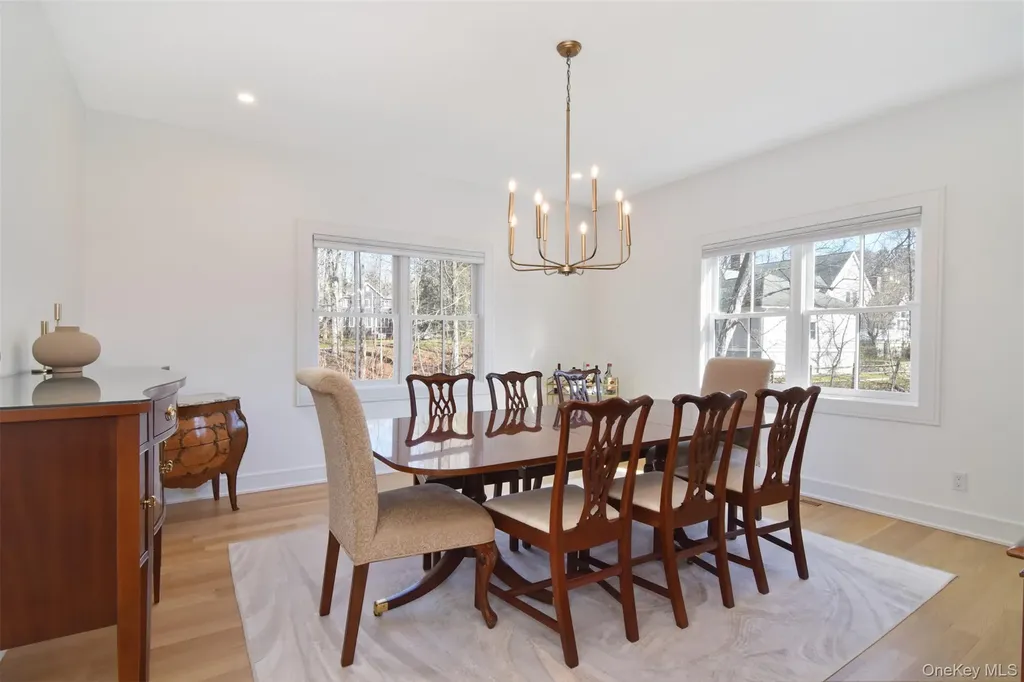 1606 Ellis Place Mamaroneck NY 10543