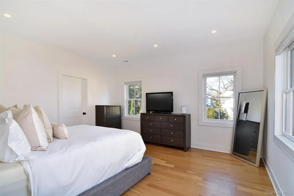 1606 Ellis Place Mamaroneck NY 10543