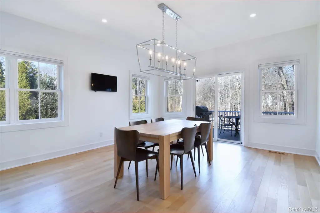 1606 Ellis Place Mamaroneck NY 10543