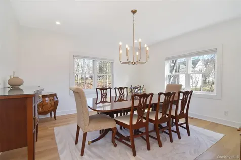 1606 Ellis Place Mamaroneck NY 10543