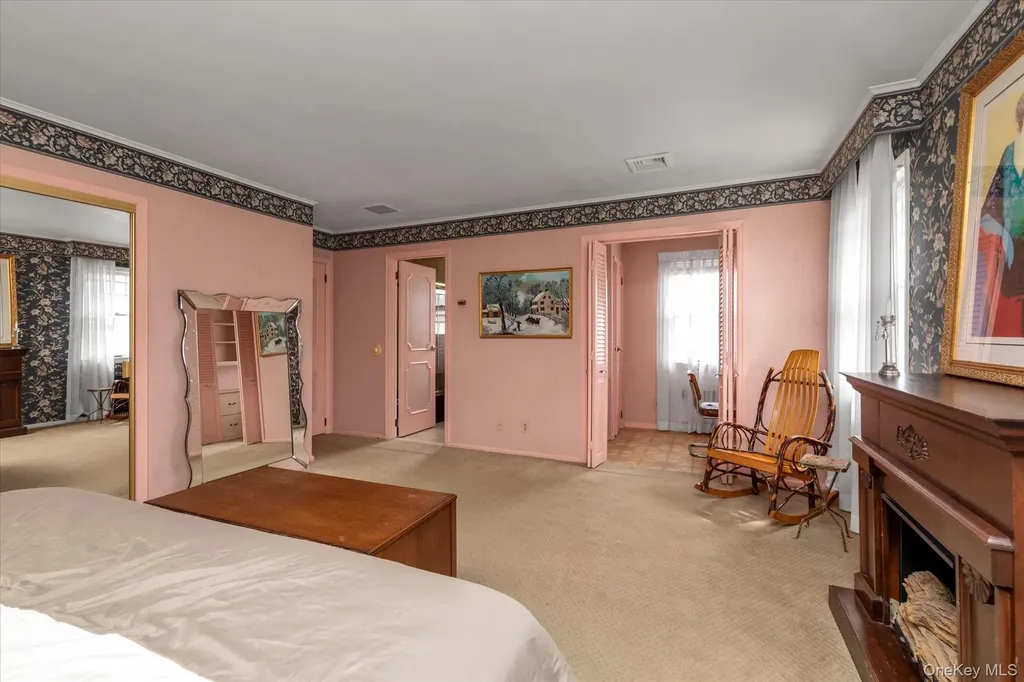 104 E. Melrose Street Valley Stream NY 11580