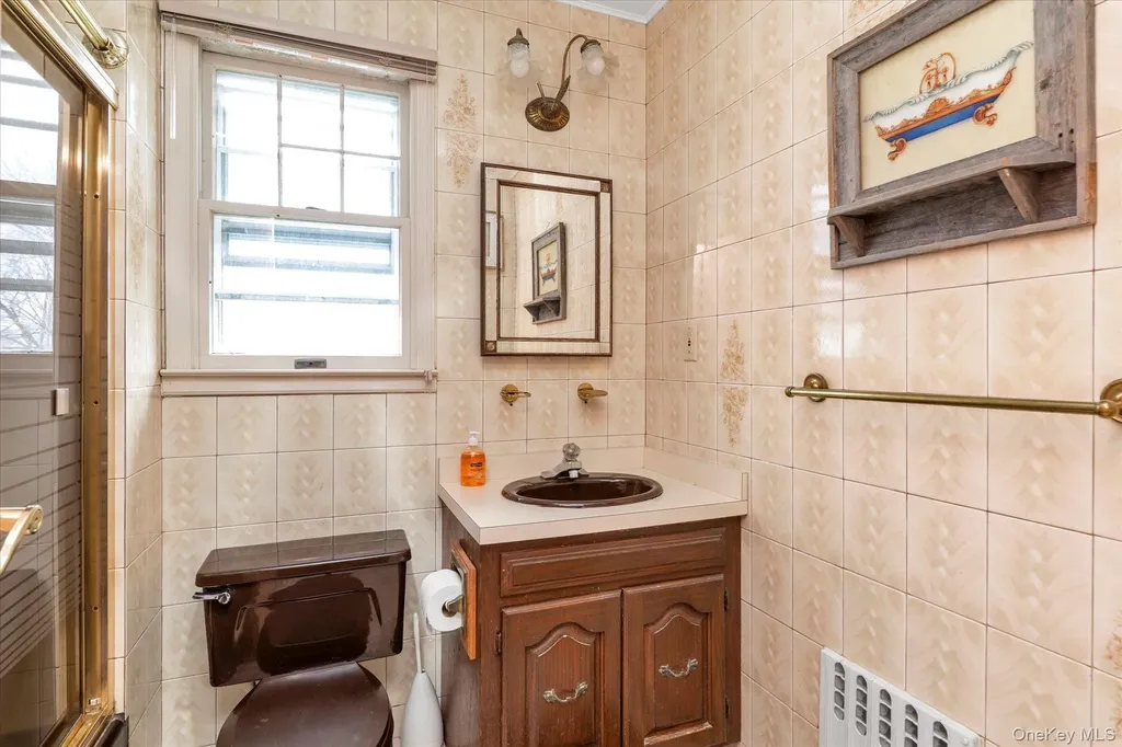 104 E. Melrose Street Valley Stream NY 11580
