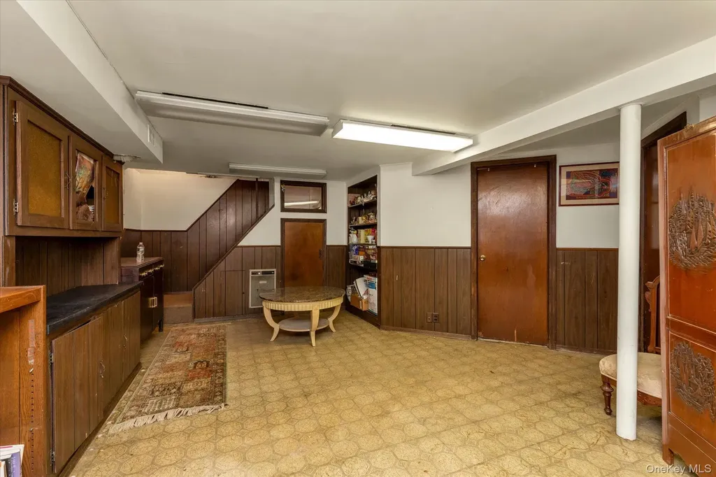 104 E. Melrose Street Valley Stream NY 11580