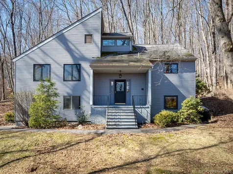27 Mohawk Lane Yorktown Heights NY 10598