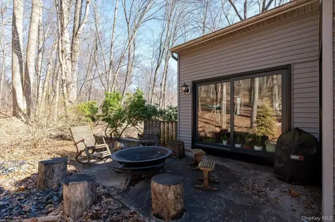 27 Mohawk Lane Yorktown Heights NY 10598