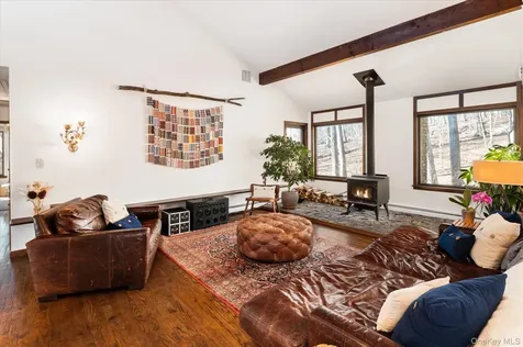 27 Mohawk Lane Yorktown Heights NY 10598