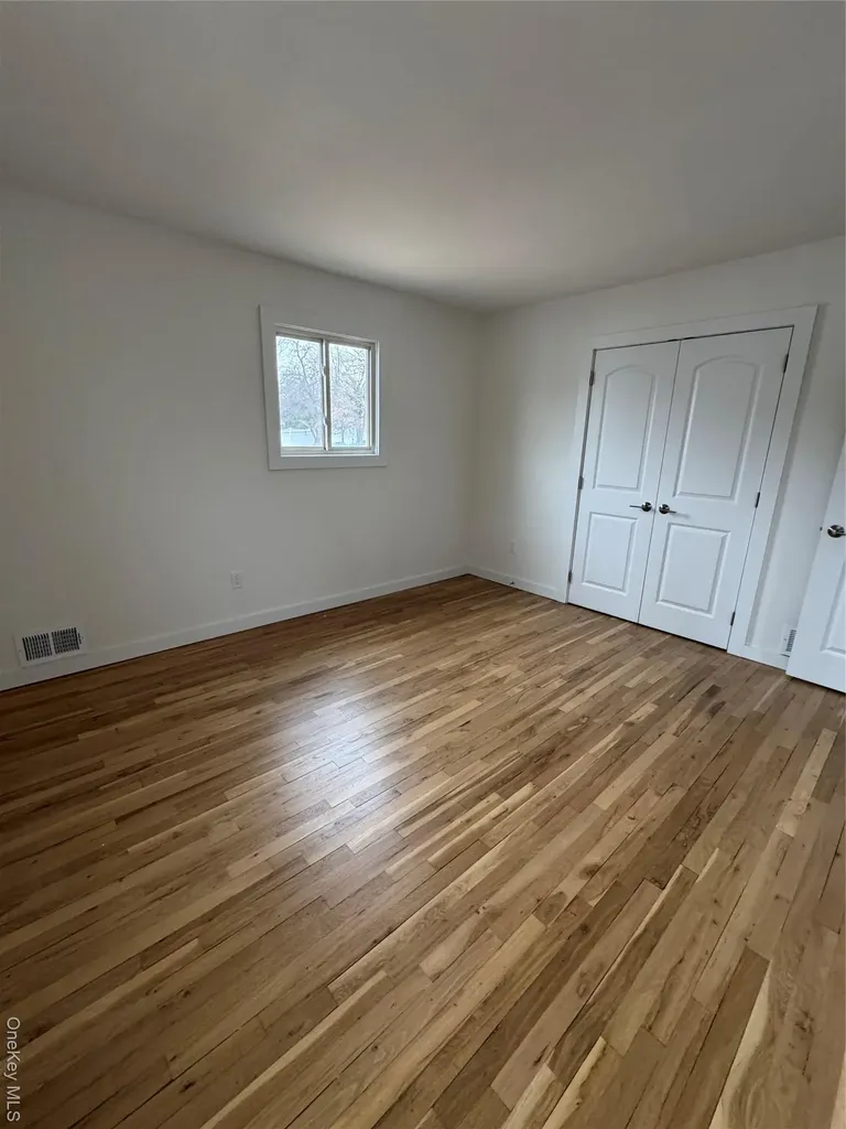 3 Vine Court Centereach NY 11720