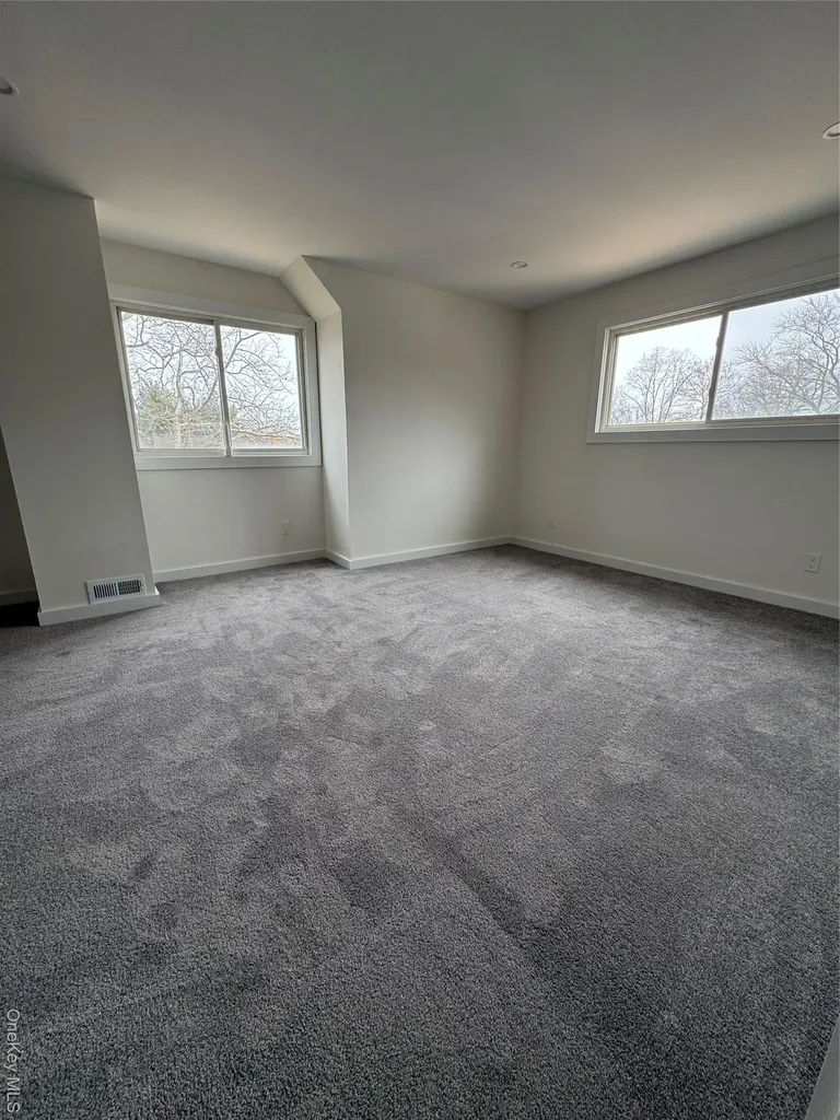 3 Vine Court Centereach NY 11720