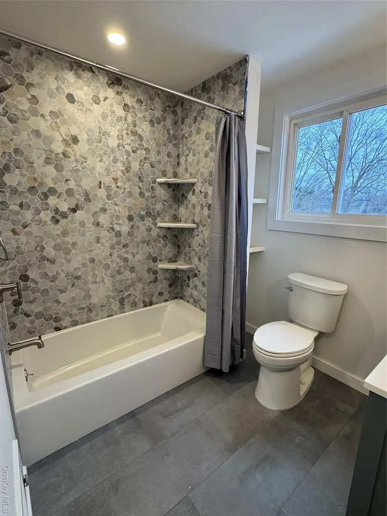 3 Vine Court Centereach NY 11720