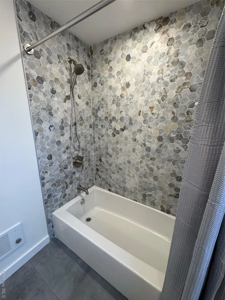 3 Vine Court Centereach NY 11720
