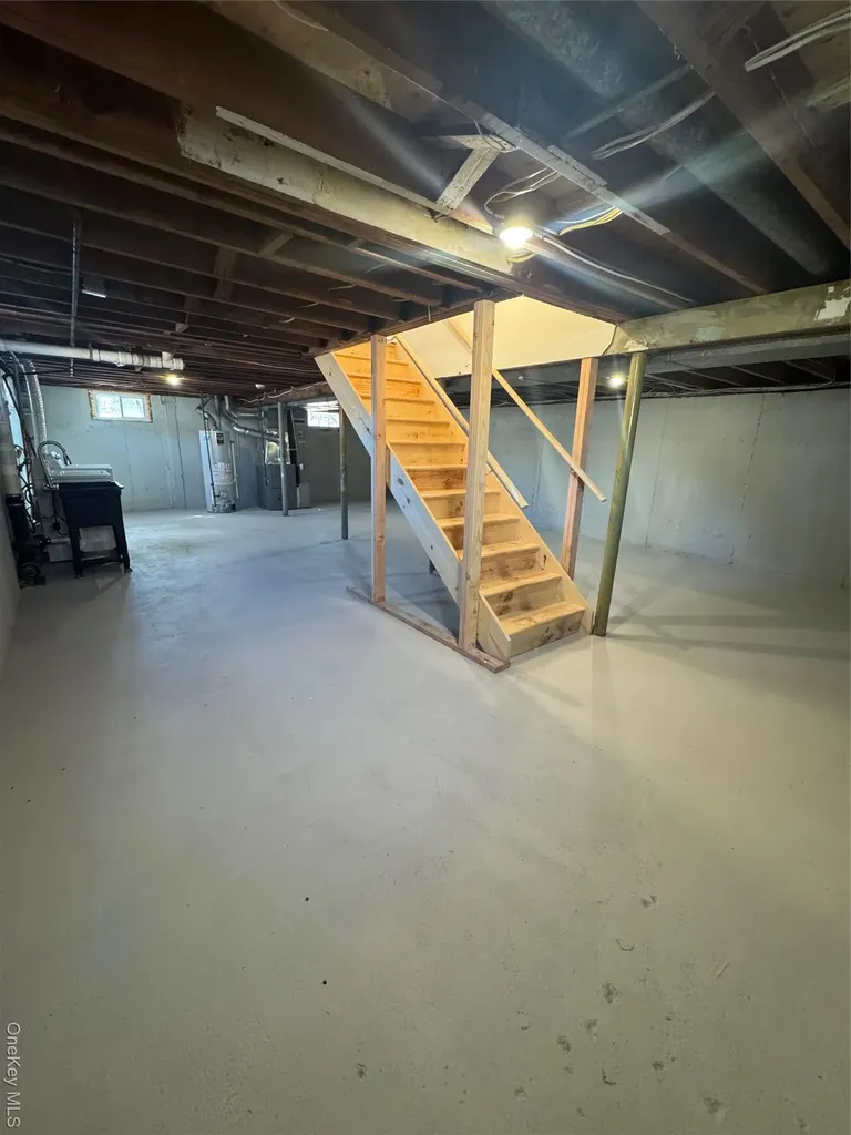 3 Vine Court Centereach NY 11720