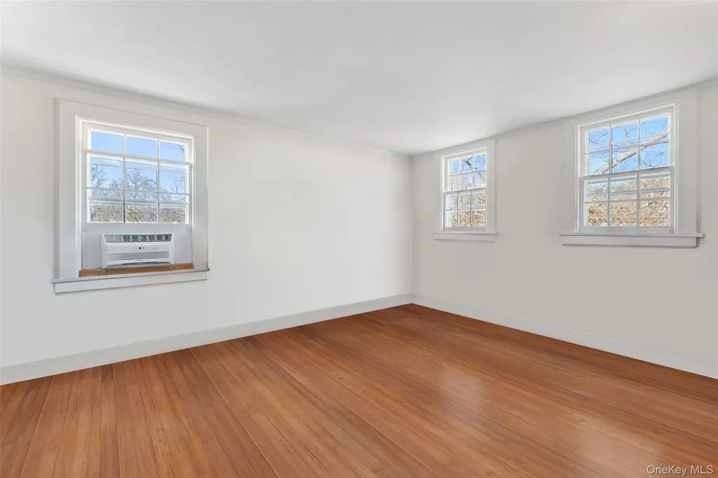 2 Oakwood Place Scarsdale NY 10583