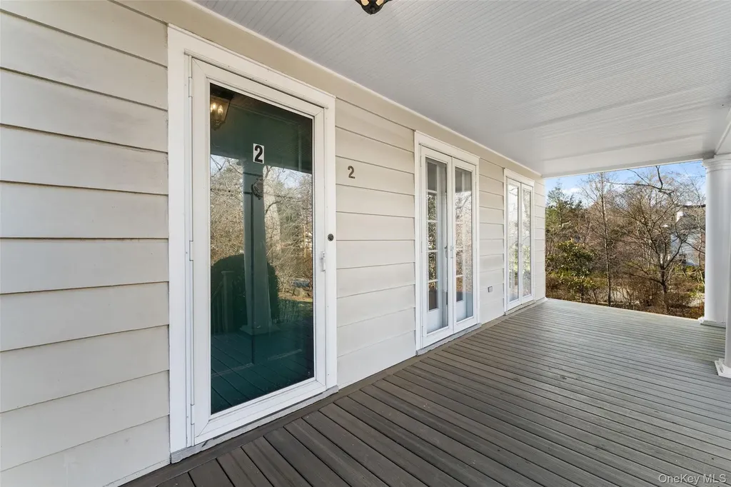 2 Oakwood Place Scarsdale NY 10583