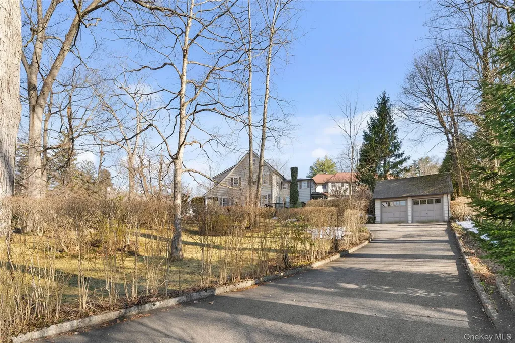 2 Oakwood Place Scarsdale NY 10583