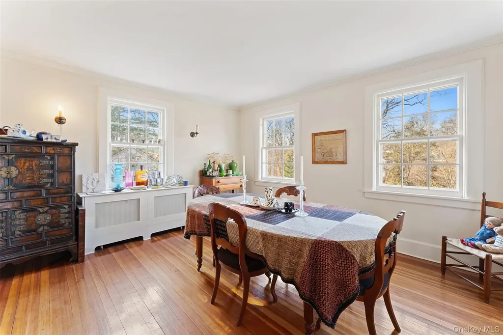 2 Oakwood Place Scarsdale NY 10583
