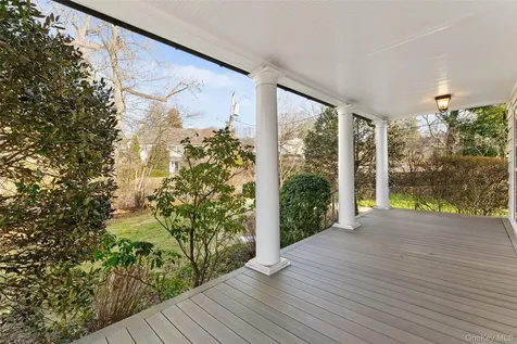 2 Oakwood Place Scarsdale NY 10583