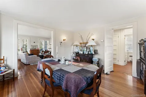 2 Oakwood Place Scarsdale NY 10583