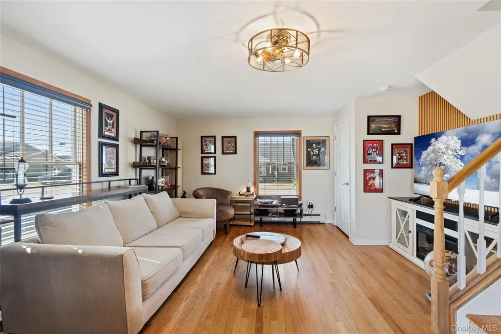 185 East Drive Copiague NY 11726