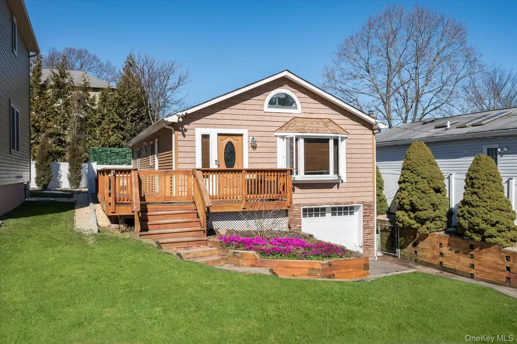 126 Walnut Road Kings Park NY 11754