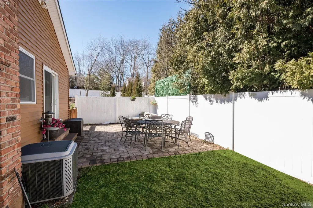 126 Walnut Road Kings Park NY 11754