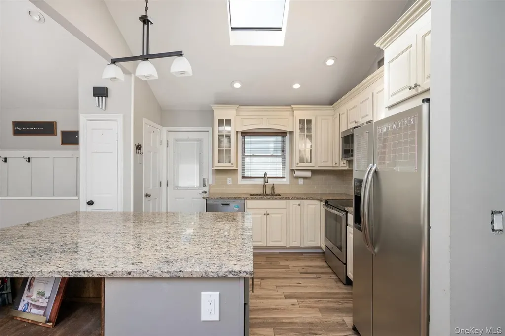126 Walnut Road Kings Park NY 11754