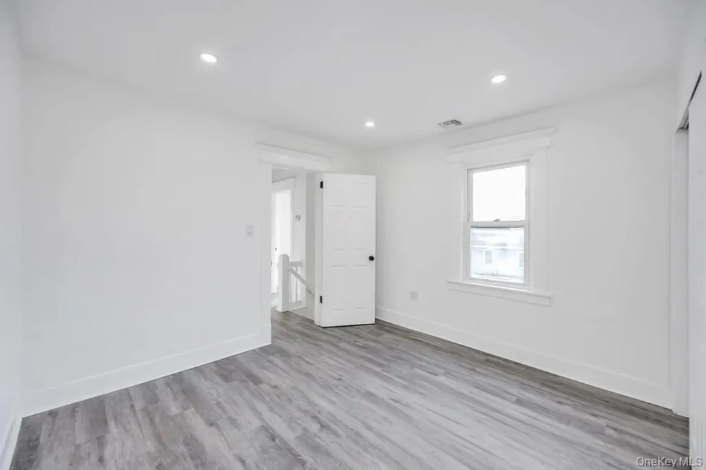 297 E Columbia Street Hempstead NY 11550