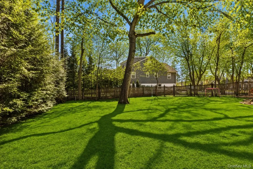 11 Iroquois Trail Harrison NY 10528
